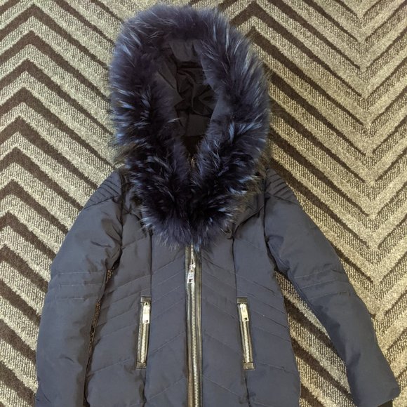 NICOLE BENISTI SOLDEN QUILTED DOWN COAT IN NAVY WITH BLUE FUR - Picture 2 of 7